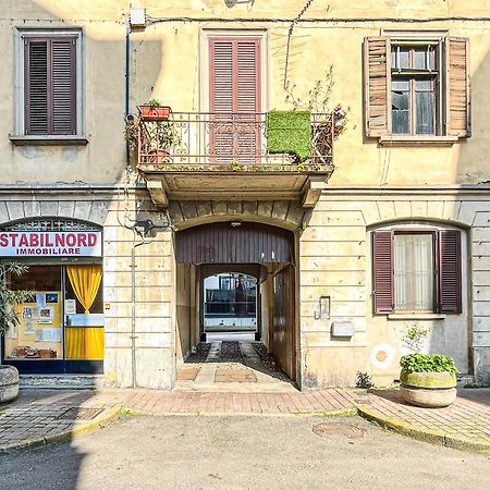 Along The Canal Smart Flat Naviglio - 4 People Corsico Bagian luar foto