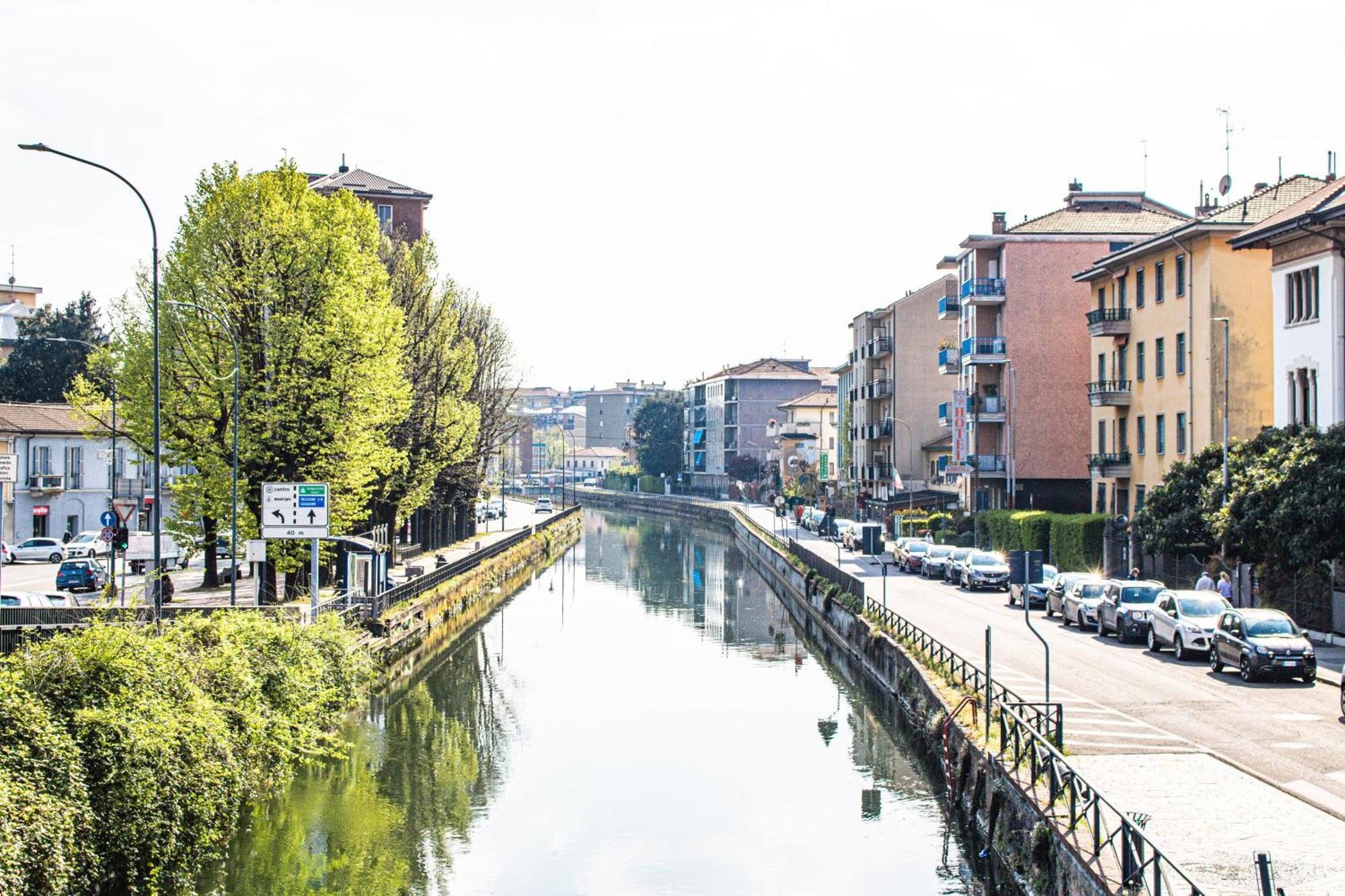 Along The Canal Smart Flat Naviglio - 4 People Corsico Bagian luar foto