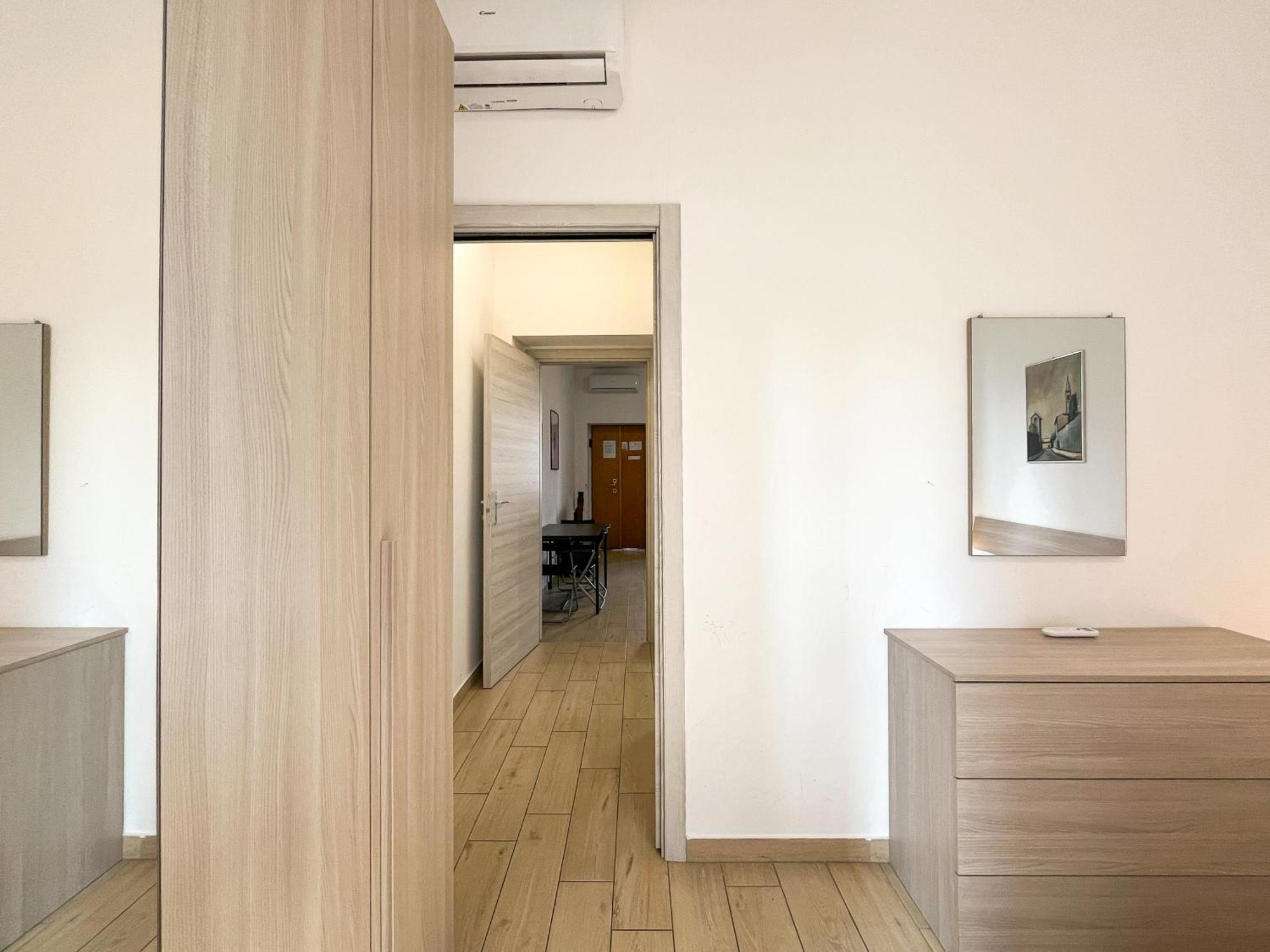 Along The Canal Smart Flat Naviglio - 4 People Corsico Bagian luar foto