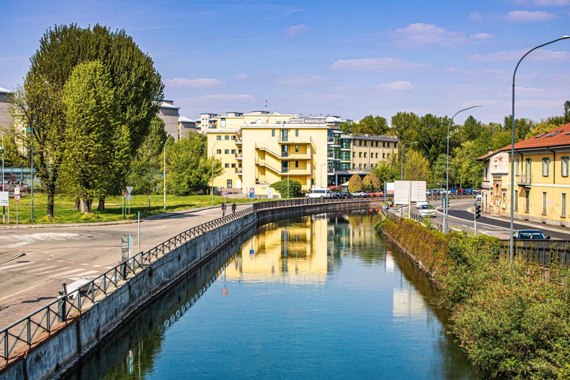 Along The Canal Smart Flat Naviglio - 4 People Corsico Bagian luar foto